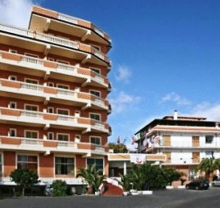 Hotel Casa Del Gourmet Siderno Exterior foto